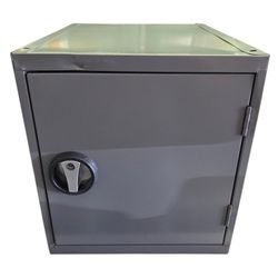 ULINE Locking Table Storage Cabinet
Packing Table Storage Cabinet - 18 x 15 x 17"