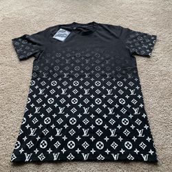 LVSE Monogram Gradient T-Shirt - Ready to Wear