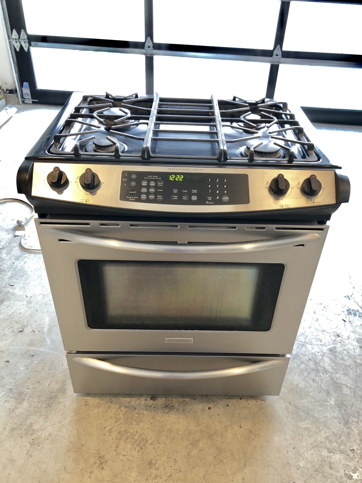 Beautiful Frigidaire Slide in Gas Range w/ Convection Oven!