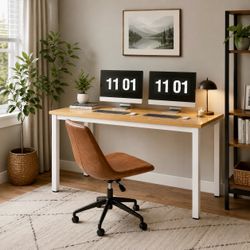 Large Maple Wood Desk