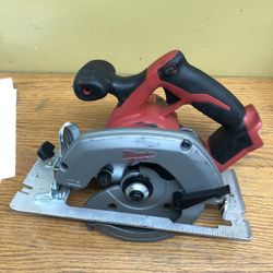 Milwaukee 2630-20 Circular Saw 
