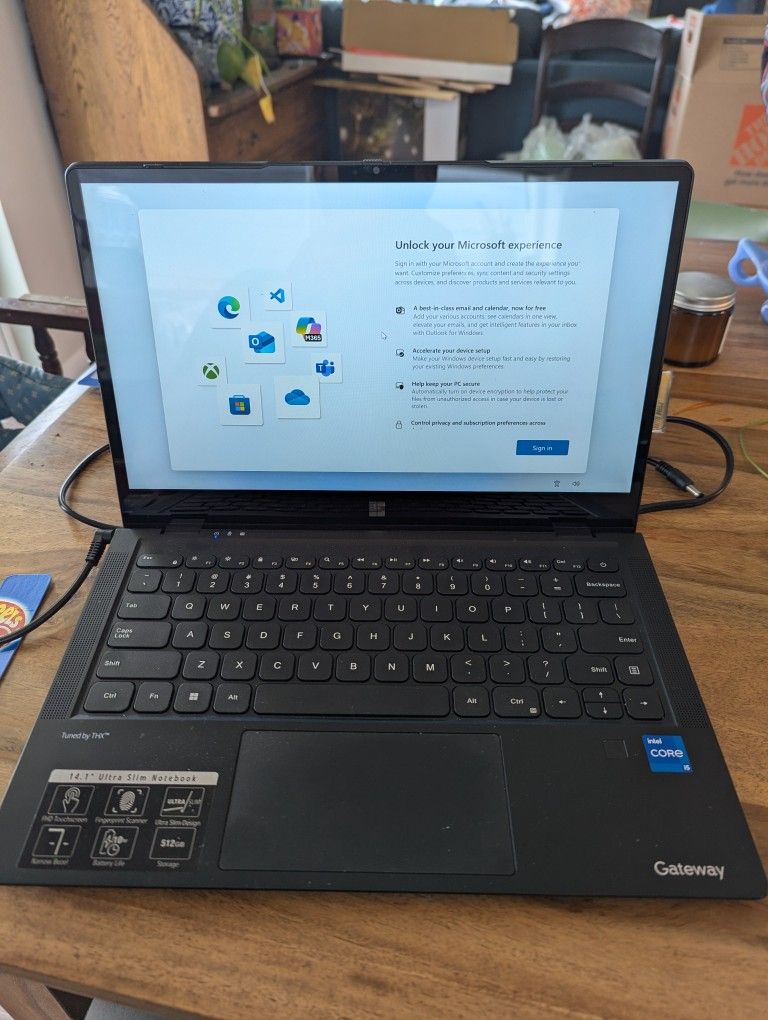 Gateway 14.1 Ultra Slim Notebook