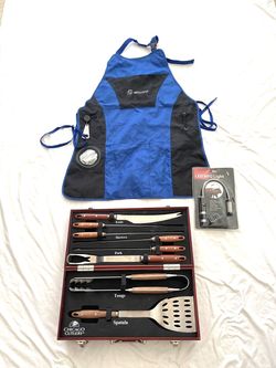 New only used once (Chicago) brand BBQ grilling set, light and Apron