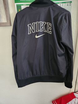 Nike windbreaker jacket