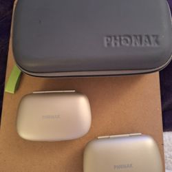 PHONAK Hearing Aids - Like New