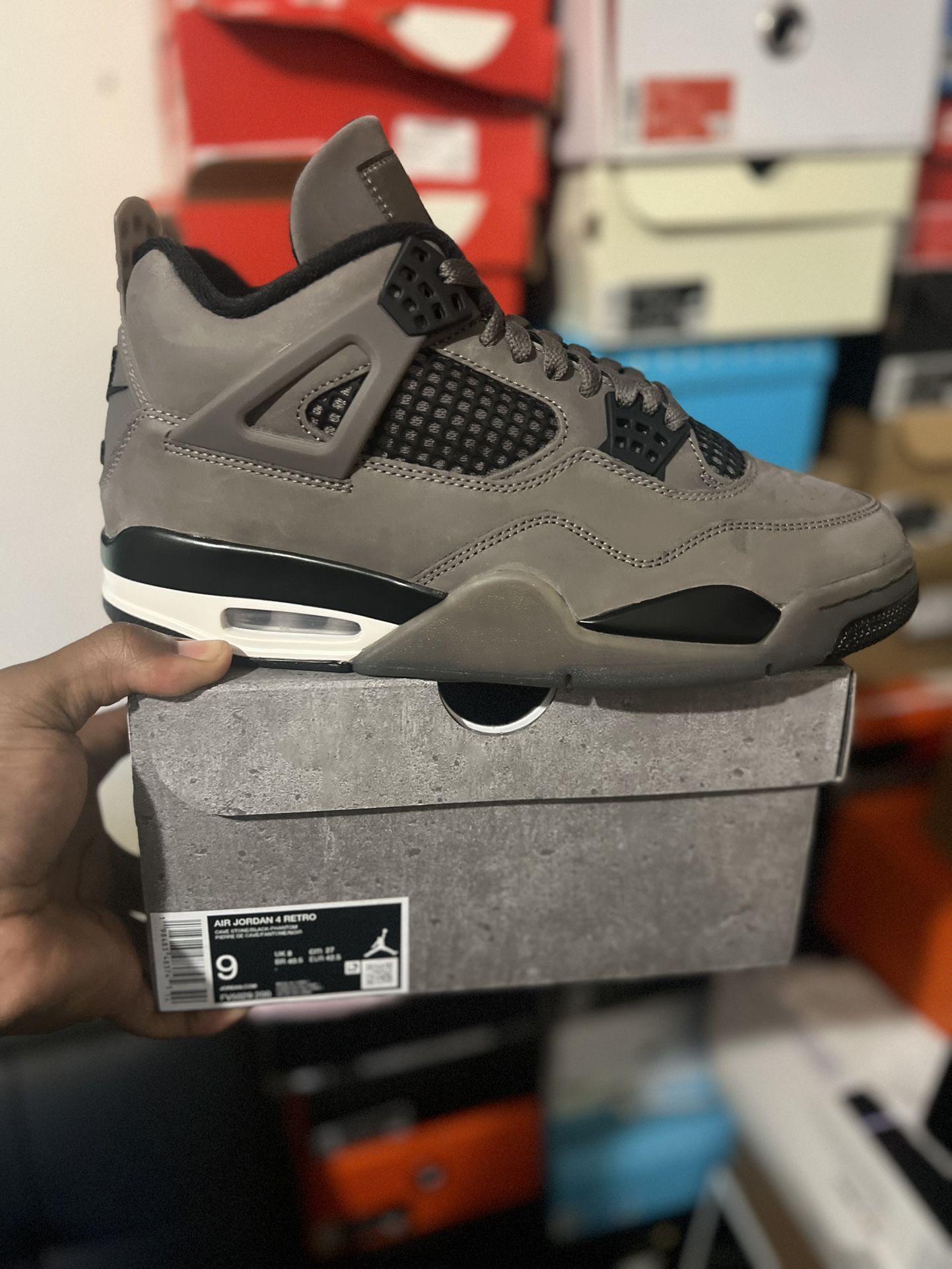 Jordan 4 Retro 