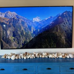 Samsung 75” 4K UHD Smart TV – Excellent Condition