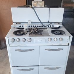 Vintage O’Keefe & Merritt Stove – Classic Retro Oven/Range