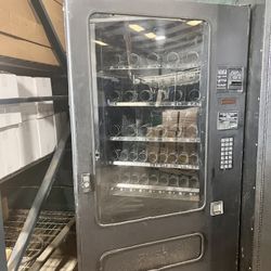 FSI 3063 Vending Machine 