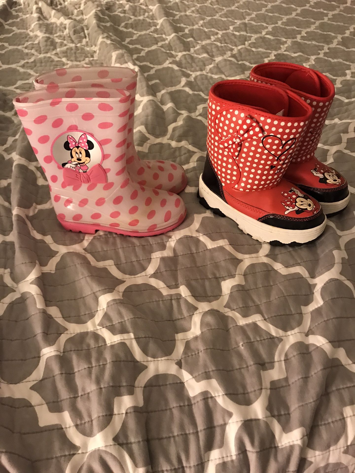 Minnie Mouse boots