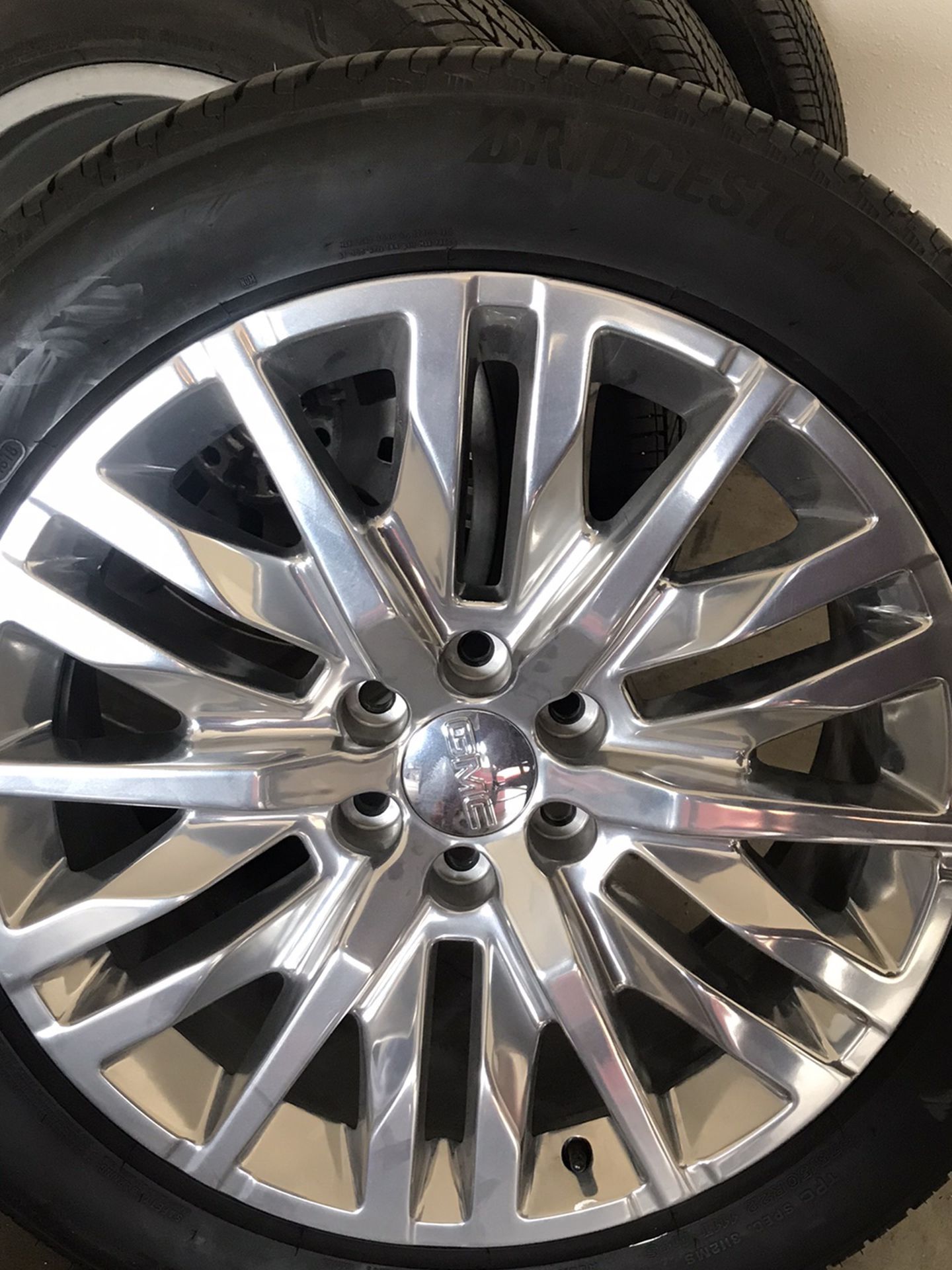 2019 GMC Sierra Denali Wheels And Bridgestone Tires