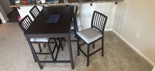 IKEA EKADALEN dining table set