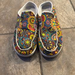 Paisley Women’s Loafers Size 9