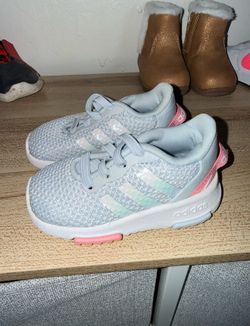 Adidas girl shoe toddler