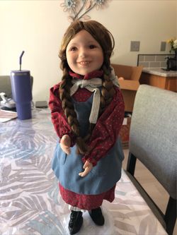 Ashton Drake Laura Ingalls, Little House On The Prairie Doll With Stand - 16”