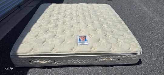 Doble pilowtop king matress size (DELIVER OPTION)