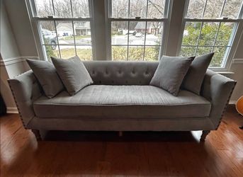 Sofa and single seat set