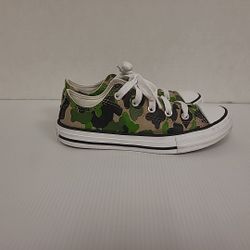 Boys Camo Converse Size 1