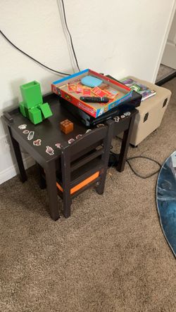 Toddler’s Art Desk