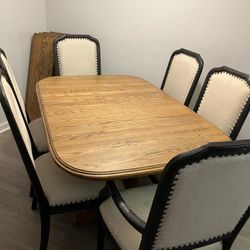 Solid Oak Dinning Table Geared Pull Apart.