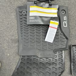 Audi 2020 Q5 All Weather Floor Mats - New