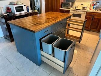 Kitchen island