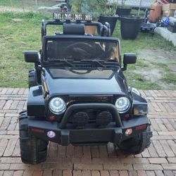 12 V Kids Ride On Truck Car