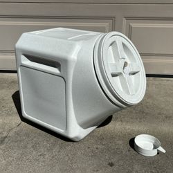 Gamma2 Vittles Vault Stackable Dog Food & Cat Food Storage Container with Sealing Lid, Up to 50 lbs Dry Pet Food