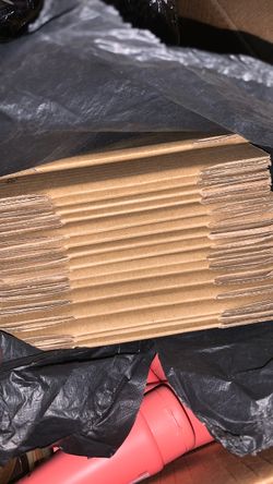 Boxes- (Dimensions 7x5x6) 17ct