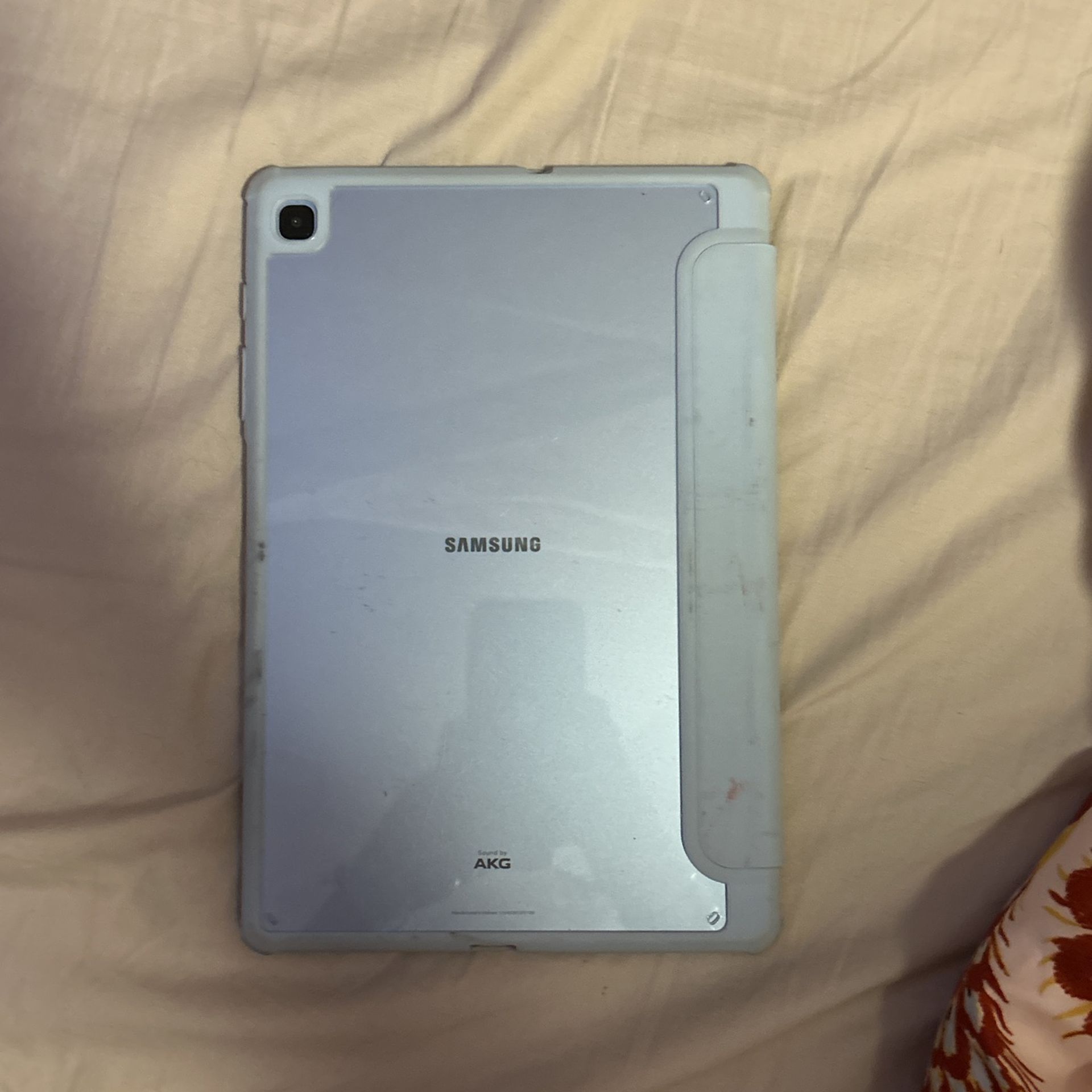Galaxy Tab S6 Lite (light blue)
