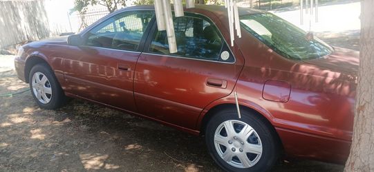 2000 Toyota Camry