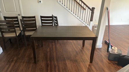 Dining table w/ 6 chairs $100 OBO