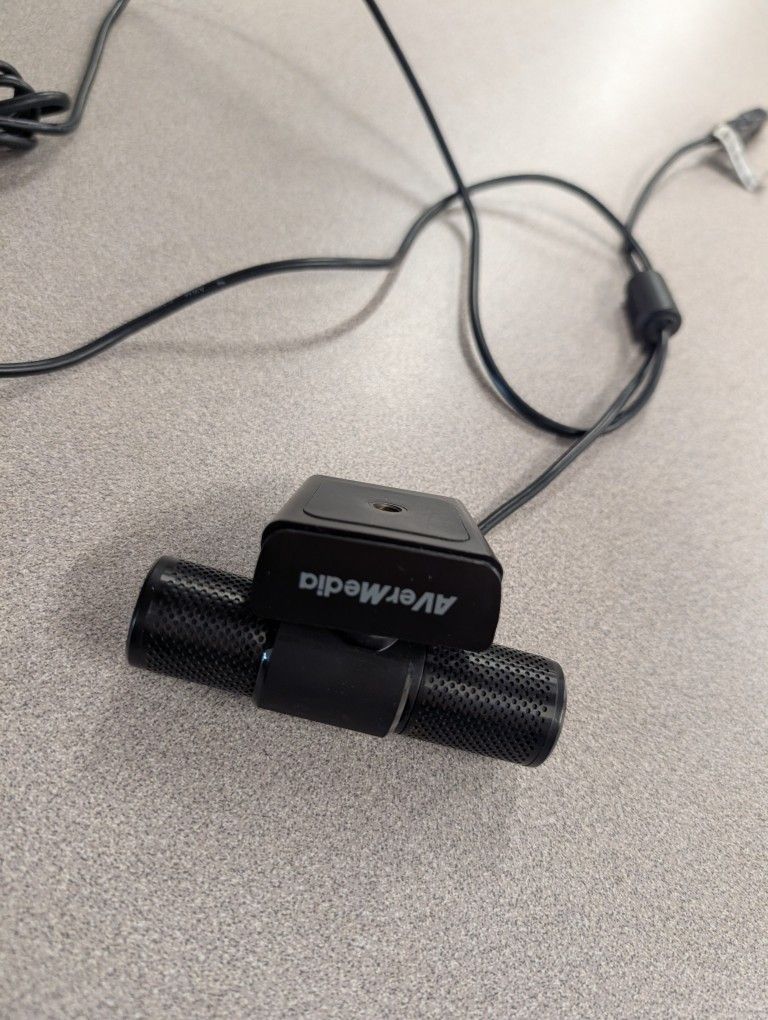 AVerMedia CAM 313 Webcam, 2MP With Microphone And Camera 