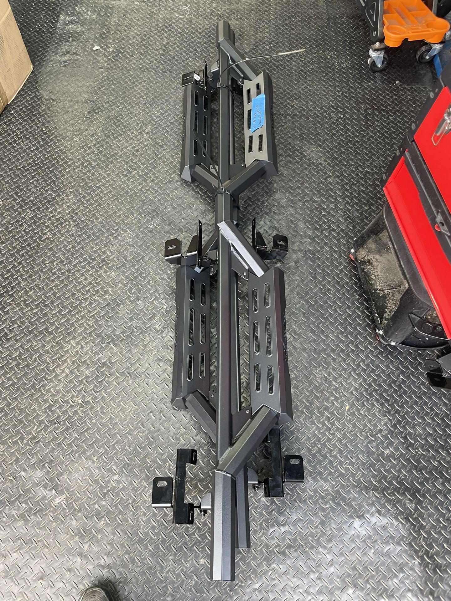 18 Up Jeep Wrangler Off-road Look Running Boards Matte Black 4dr 