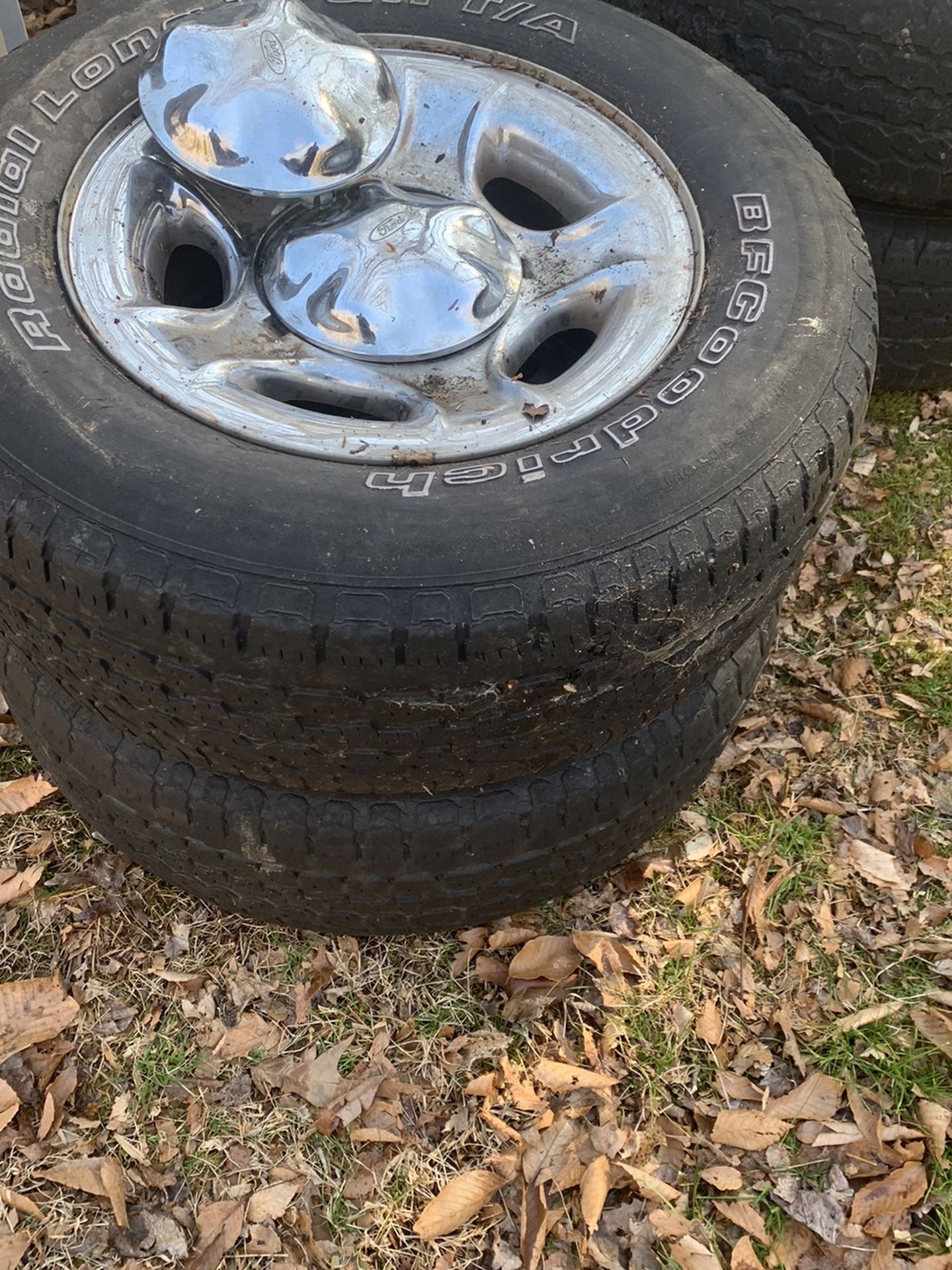 Tires and rims Ford F-150 5 Lug