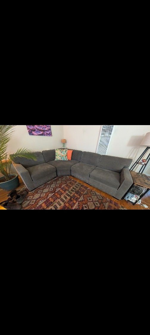 1 Year Old Ashley Sectional Modular Sofa