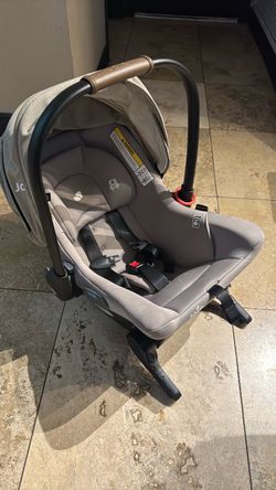 Joie infant carseat