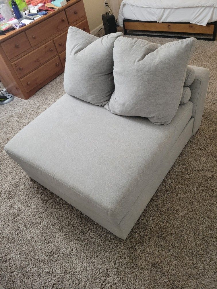 Living Spaces Grey Linen Oversized Chair/Couch fits 2 Has Two Pillow Cushions and two long pillows