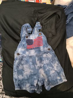 $5 Oshkosh baby's denim overall size 9 months.