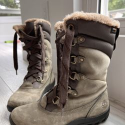 Timberland Mount Hope Faux Fur Lined Mid Waterproof Boot Size 8
