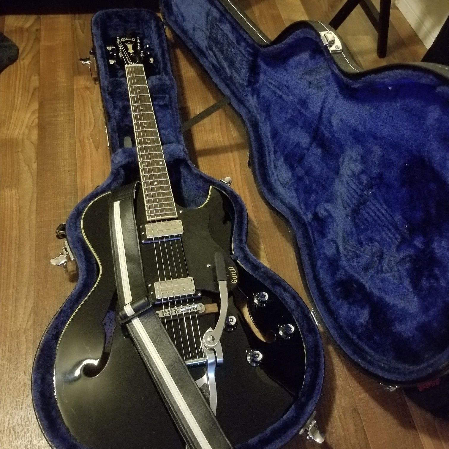 Guild Starfie III Electric Guitar w/ Bigsby