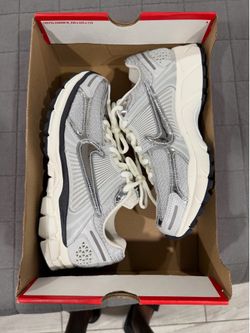 Nike Vomero 5