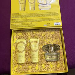 Women’s Versace Yellow Diamond Fragrance Set $50