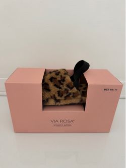 Via Rosa Women slippers size 10/11 new