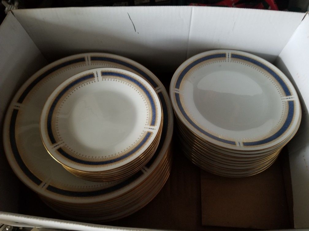 Noritake Porcelain Plates