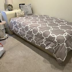 Formica  Twin Platform Bed