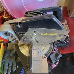 Black And Decker Saw