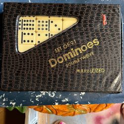 Dominoes Antique