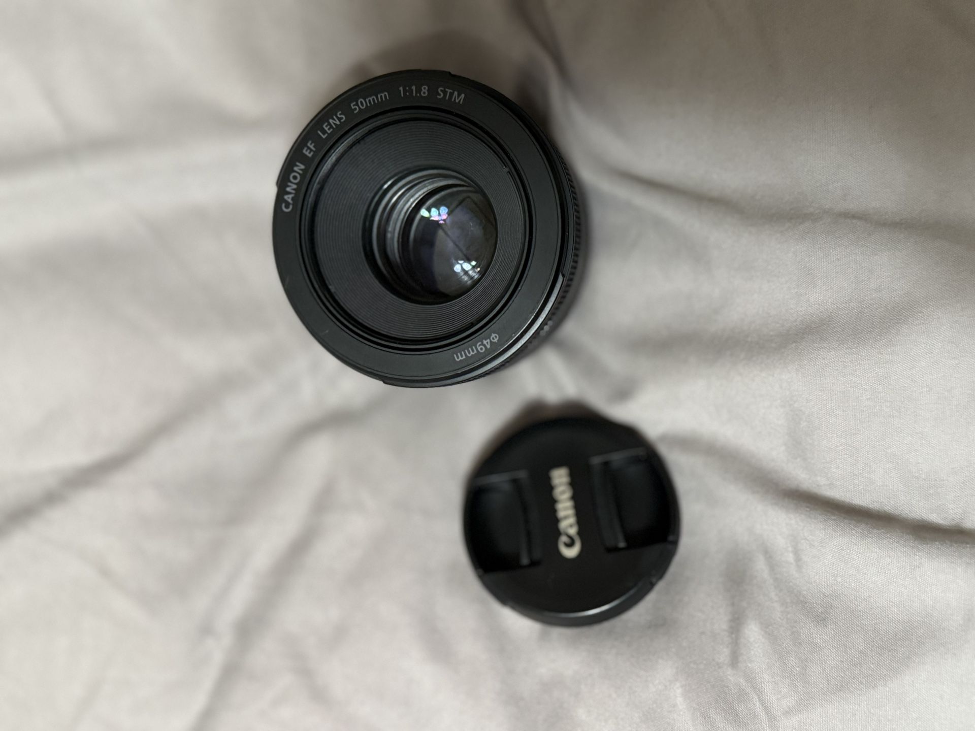 Canon 50mm 1:1.8 STM EF lens