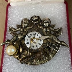 Broche Laminado Angeles RELOJ Perla 